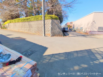 @-