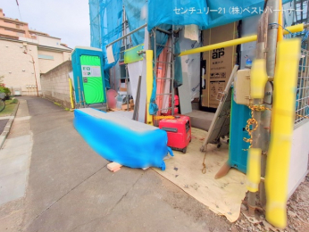 @-