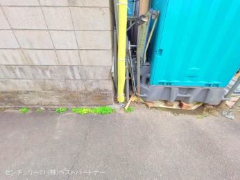 @-