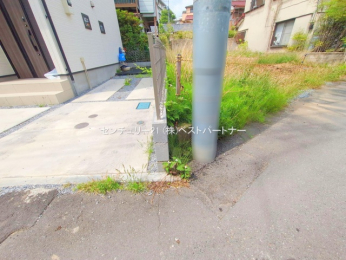 nynʐ^@-