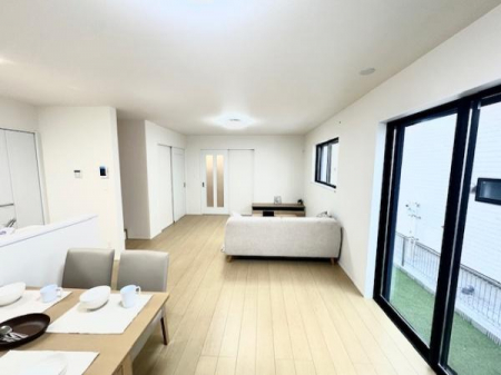 ���r���O�@A�����@���r���O�@
���邢���r���O�L�X17.62����
�Ƒ��c���y�����߂����܂��B