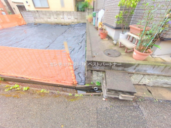 nynʐ^@-
