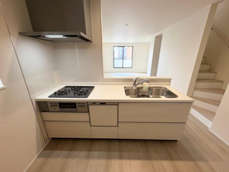 �L�b�`���@A�����@�L�b�`��
�Ζʎ��L�b�`���͐H���E�򐅊��̌^�����ł��B