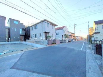 �O�ʓ��H�܂ތ��n�ʐ^�@-