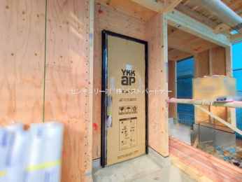 �O�ʓ��H�܂ތ��n�ʐ^�@-