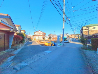 �O�ʓ��H�܂ތ��n�ʐ^�@-