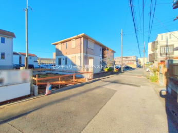 �O�ʓ��H�܂ތ��n�ʐ^�@-