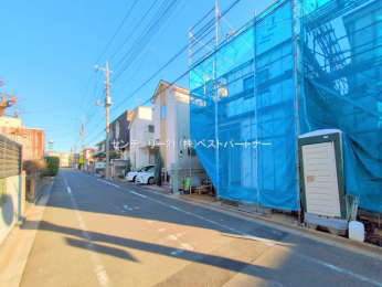 �O�ʓ��H�܂ތ��n�ʐ^�@-