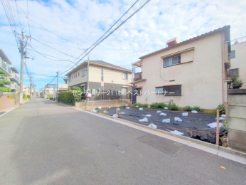 �O�ʓ��H�܂ތ��n�ʐ^�@-