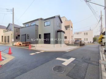 �O�ʓ��H�܂ތ��n�ʐ^�@-