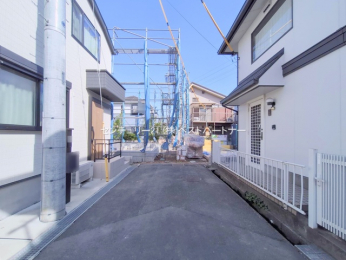 �O�ʓ��H�܂ތ��n�ʐ^�@-