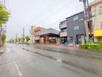 �O�ʓ��H�܂ތ��n�ʐ^�@-