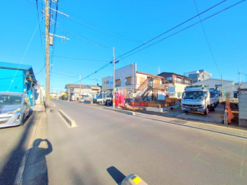 �O�ʓ��H�܂ތ��n�ʐ^�@-