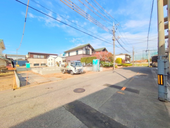 �O�ʓ��H�܂ތ��n�ʐ^�@-