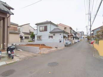 �O�ʓ��H�܂ތ��n�ʐ^�@-