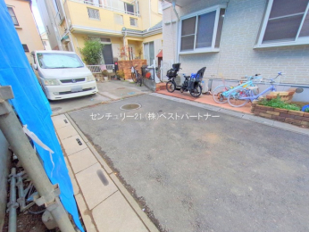 �O�ʓ��H�܂ތ��n�ʐ^�@-