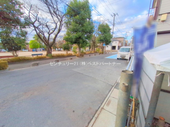 �O�ʓ��H�܂ތ��n�ʐ^�@-