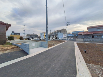 �O�ʓ��H�܂ތ��n�ʐ^�@-