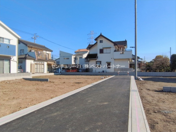 �O�ʓ��H�܂ތ��n�ʐ^�@-