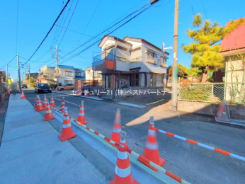 �O�ʓ��H�܂ތ��n�ʐ^�@-