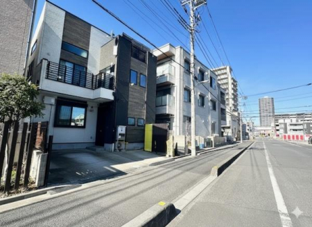 ���̑����n�@�O�ʓ��H���L�X���Ă��Ē��Ԃ��炭�炭�ł���