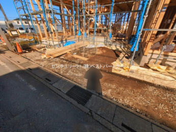 �O�ʓ��H�܂ތ��n�ʐ^�@-