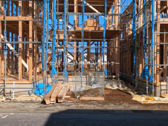 �O�ʓ��H�܂ތ��n�ʐ^�@-