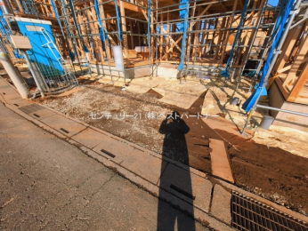 �O�ʓ��H�܂ތ��n�ʐ^�@-