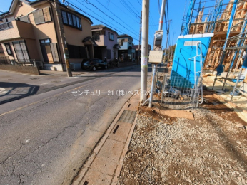 �O�ʓ��H�܂ތ��n�ʐ^�@-