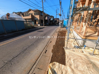 �O�ʓ��H�܂ތ��n�ʐ^�@-