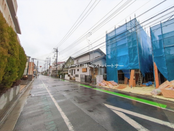 �O�ʓ��H�܂ތ��n�ʐ^�@-