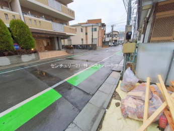 �O�ʓ��H�܂ތ��n�ʐ^�@-