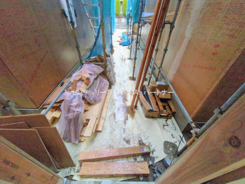 �O�ʓ��H�܂ތ��n�ʐ^�@-