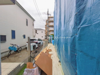 �O�ʓ��H�܂ތ��n�ʐ^�@-