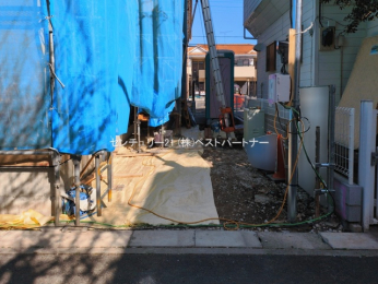 �O�ʓ��H�܂ތ��n�ʐ^�@-