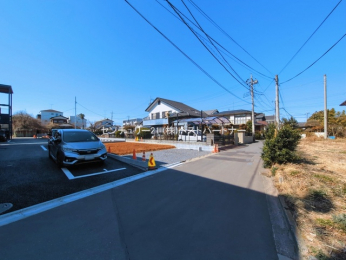 �O�ʓ��H�܂ތ��n�ʐ^�@-