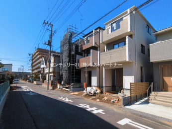 �O�ʓ��H�܂ތ��n�ʐ^�@-