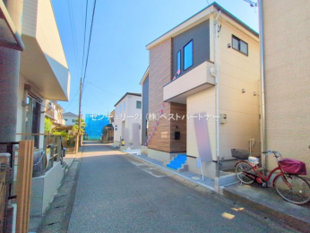 �O�ʓ��H�܂ތ��n�ʐ^�@-