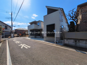 �O�ʓ��H�܂ތ��n�ʐ^�@-