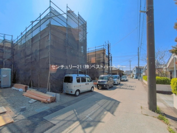 �O�ʓ��H�܂ތ��n�ʐ^�@-