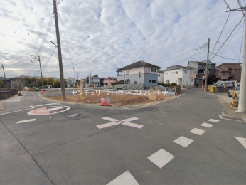 �O�ʓ��H�܂ތ��n�ʐ^�@-