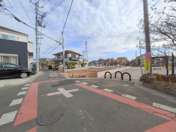 �O�ʓ��H�܂ތ��n�ʐ^�@-