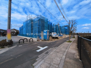 �O�ʓ��H�܂ތ��n�ʐ^�@-