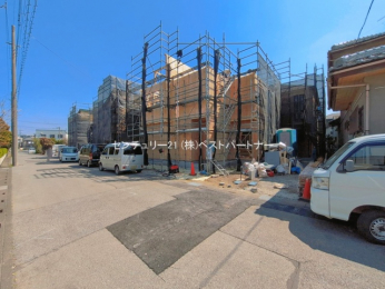 �O�ʓ��H�܂ތ��n�ʐ^�@-