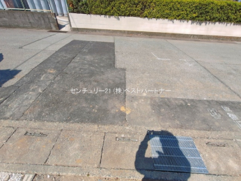 �O�ʓ��H�܂ތ��n�ʐ^�@-