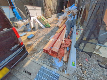 �O�ʓ��H�܂ތ��n�ʐ^�@-