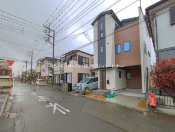 �O�ʓ��H�܂ތ��n�ʐ^�@-