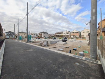 �O�ʓ��H�܂ތ��n�ʐ^�@-