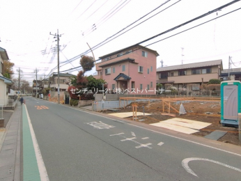 �O�ʓ��H�܂ތ��n�ʐ^�@-