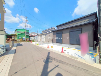 �O�ʓ��H�܂ތ��n�ʐ^�@-